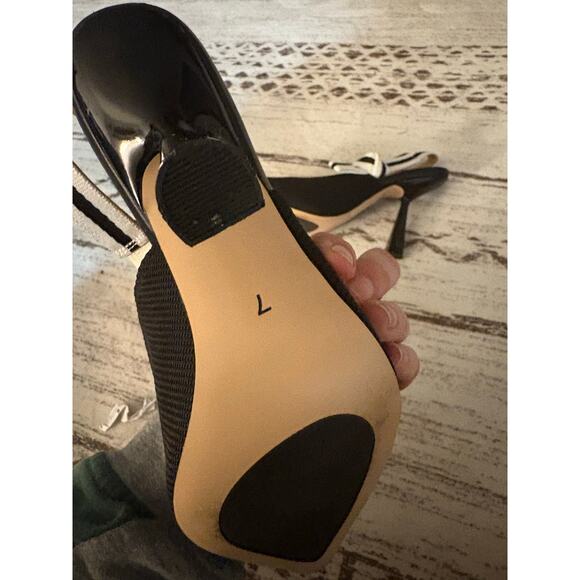 Bow Accent Heels New Black White Stripe Size 7 - Picture 4 of 4